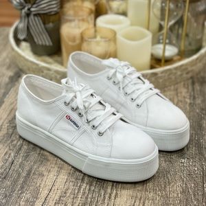 womens white supergas
